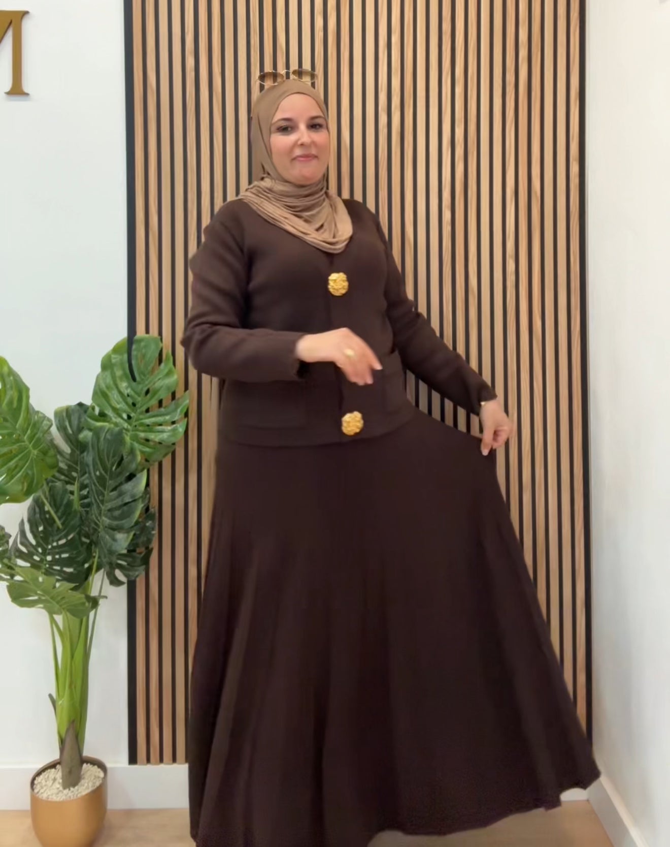 CONJUNTO DE FALDA BOTONES