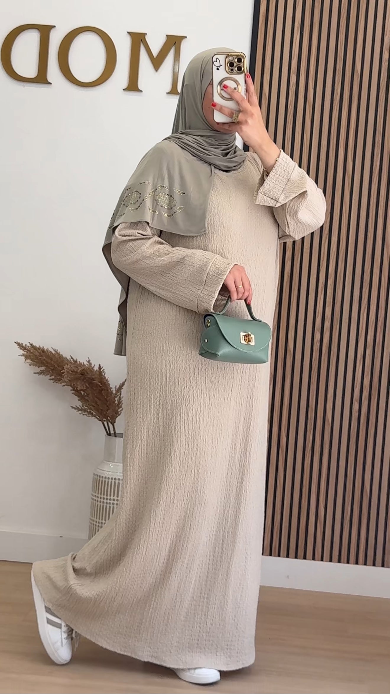 VESTIDO MOUNYA