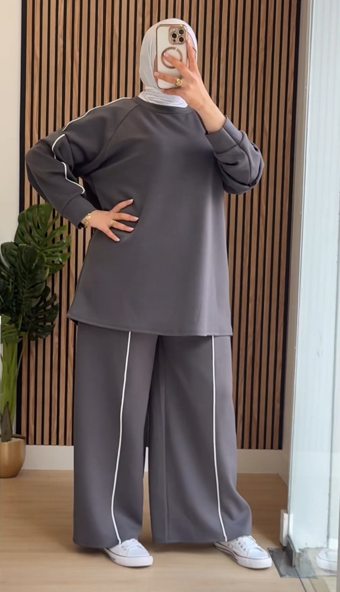 CHÁNDAL CON LÍNEAS