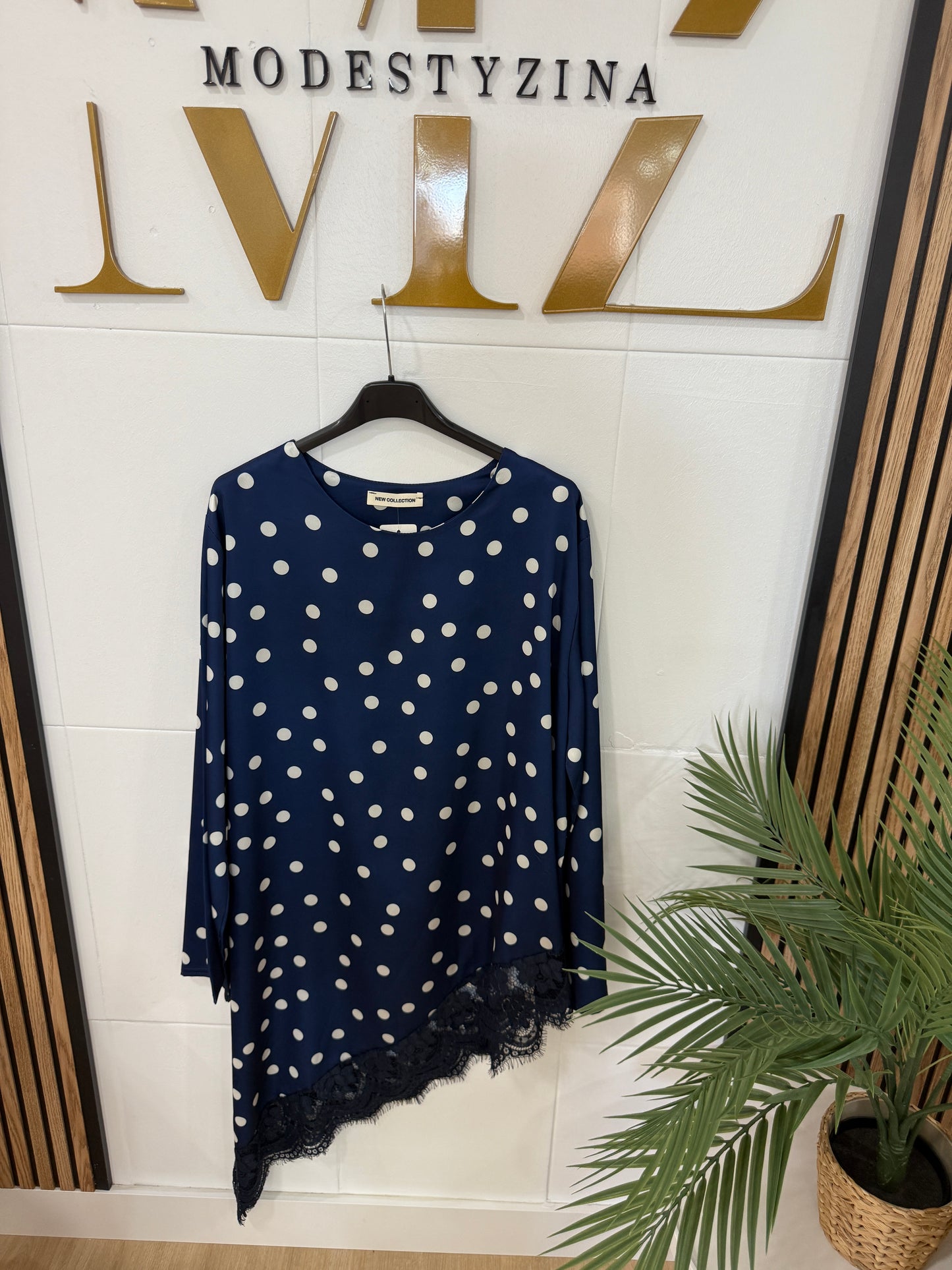 BLUSA ENCAJE LUNARES