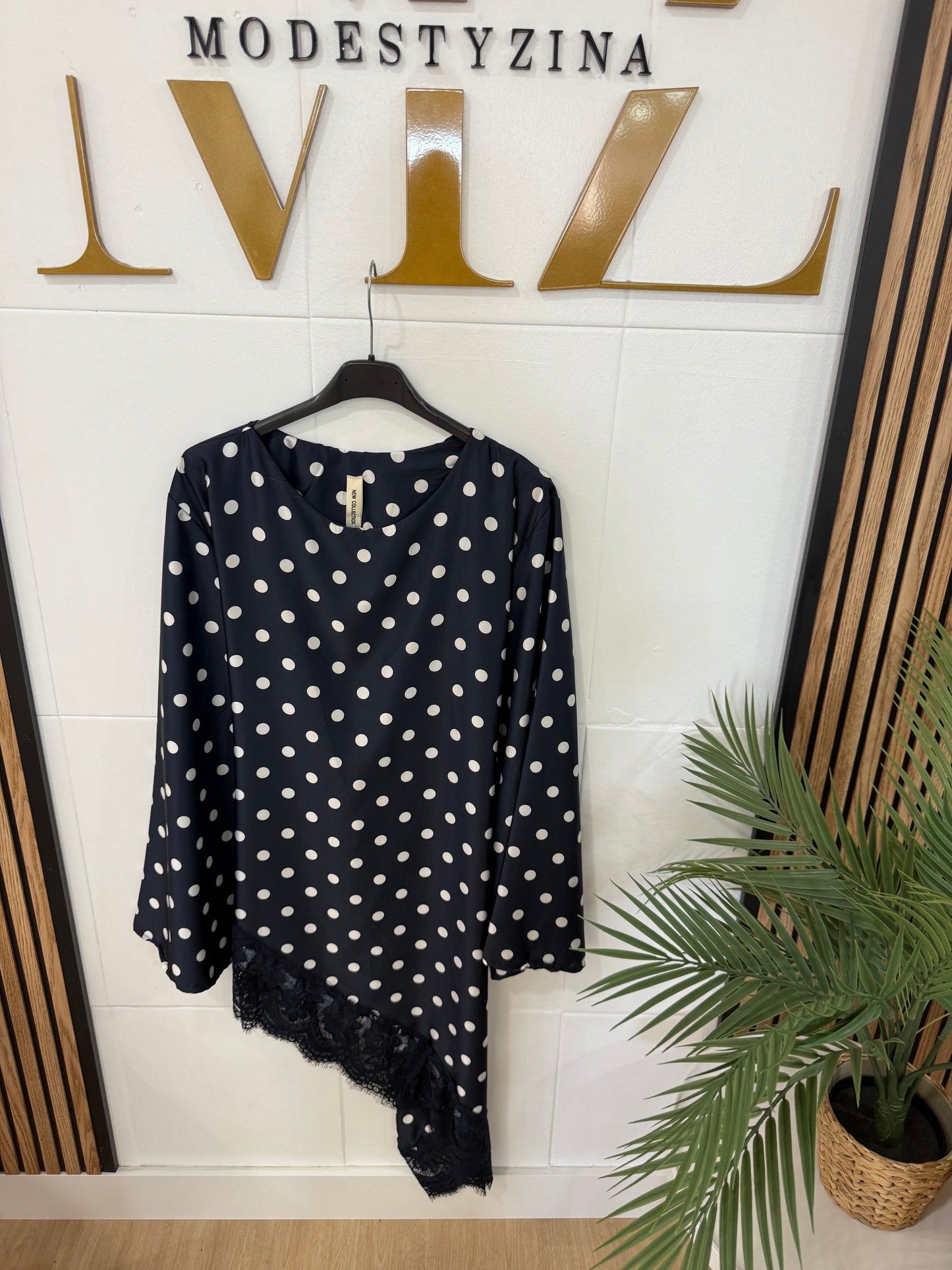 BLUSA ENCAJE LUNARES