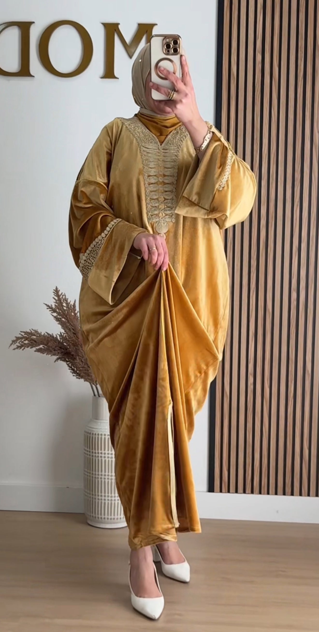 KAFTAN MOBRA