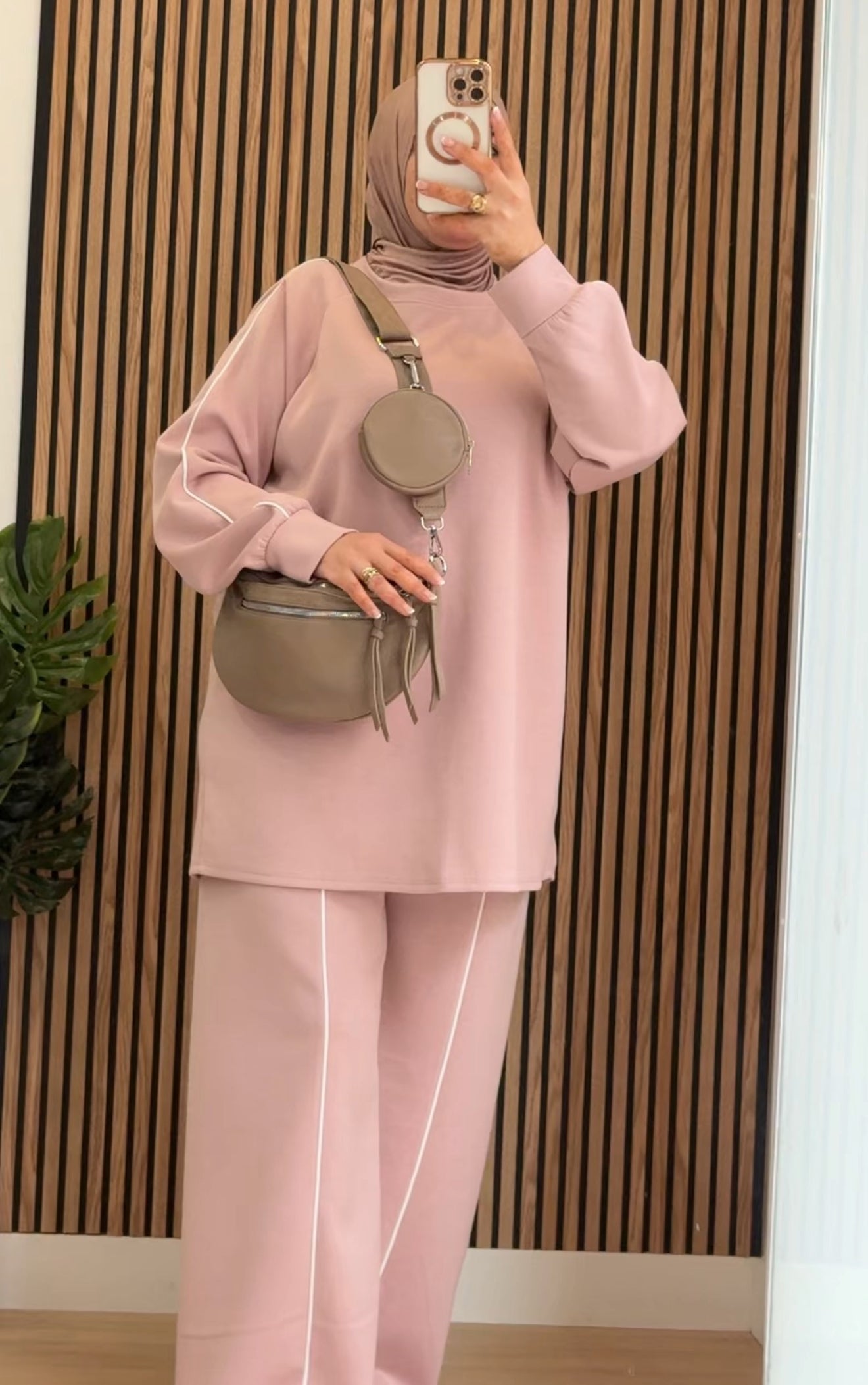 CHÁNDAL CON LÍNEAS