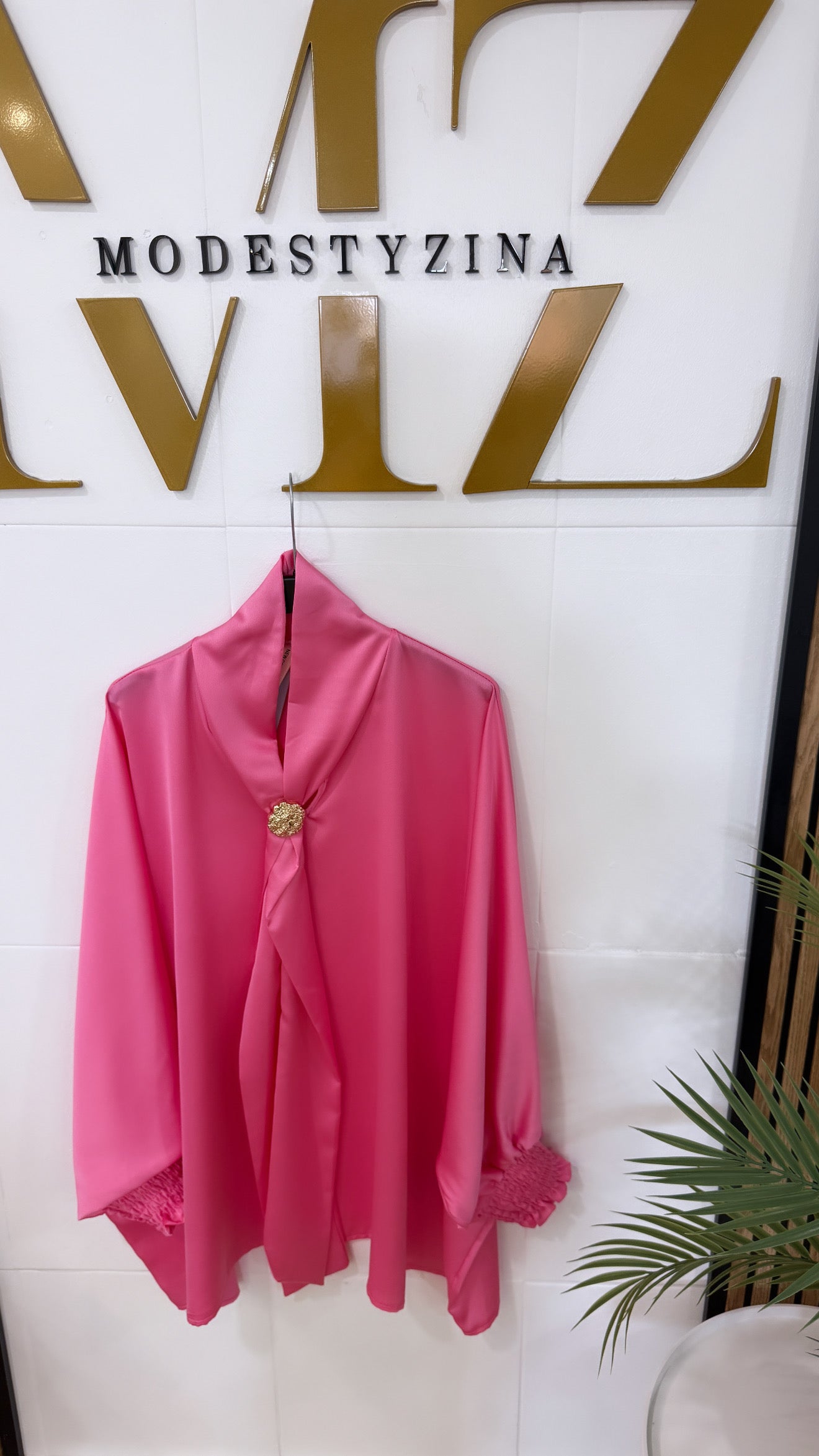 BLUSA BROCHE