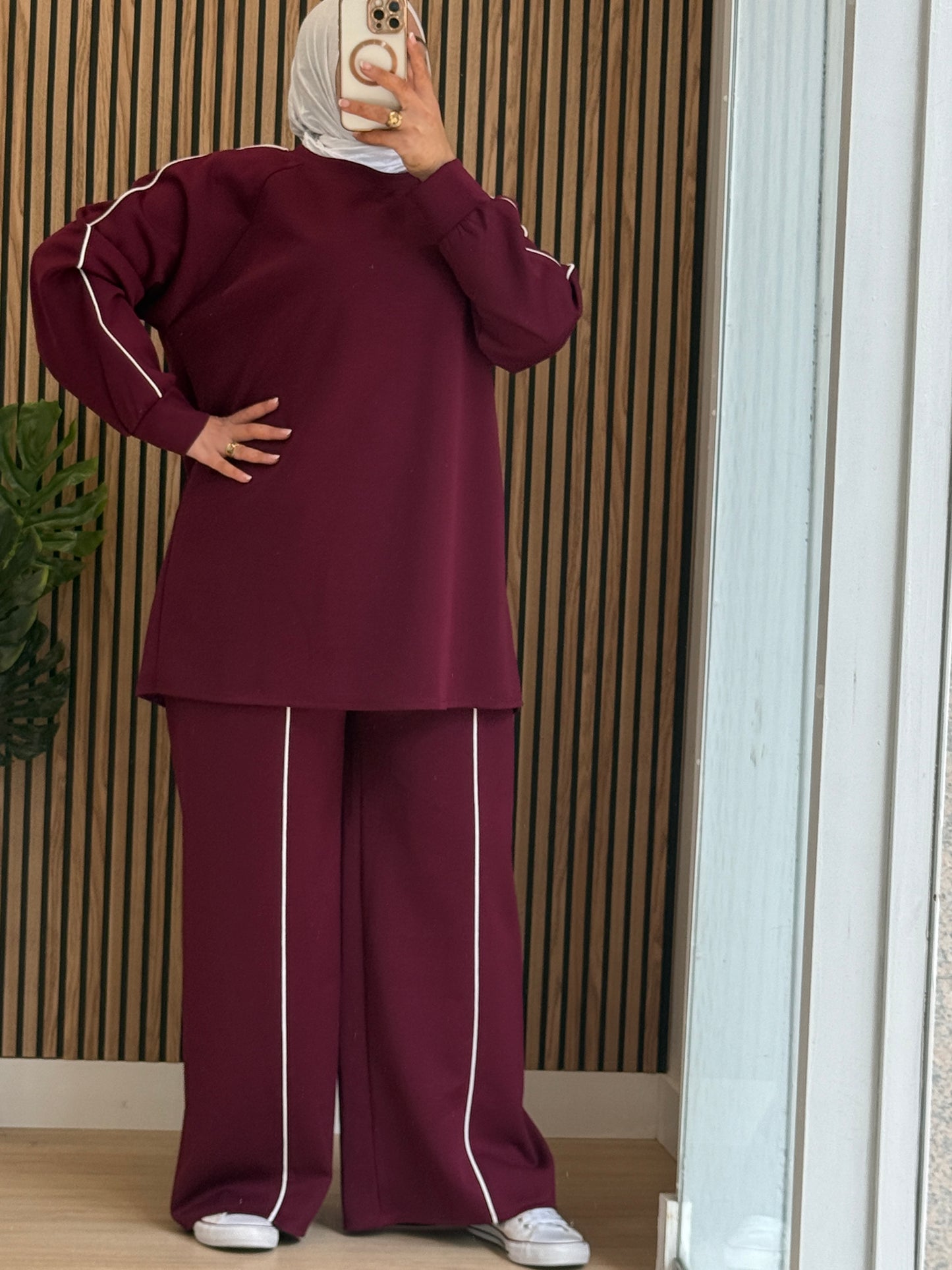 CHÁNDAL CON LÍNEAS