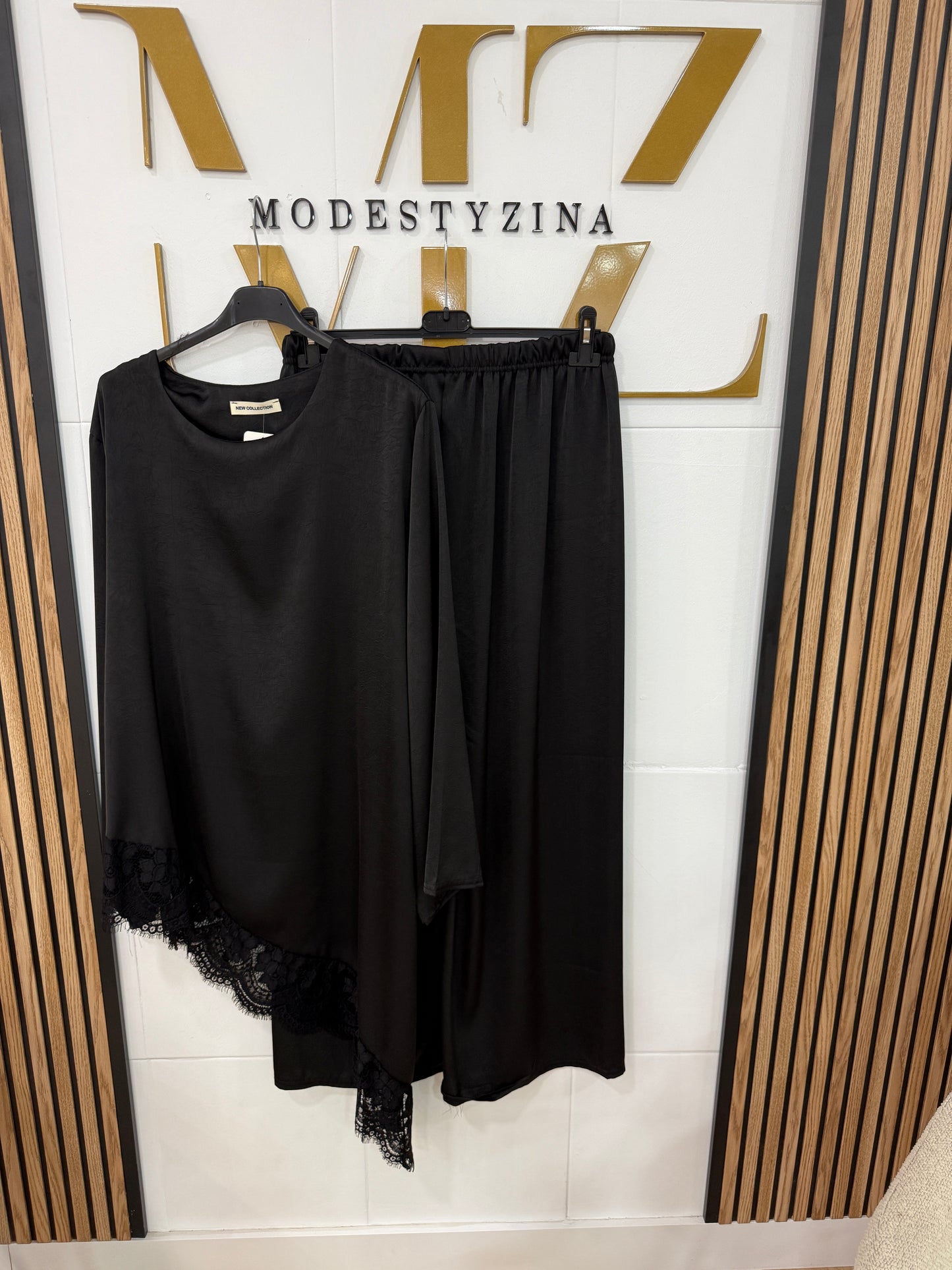 CONJUNTO ENCAJE
