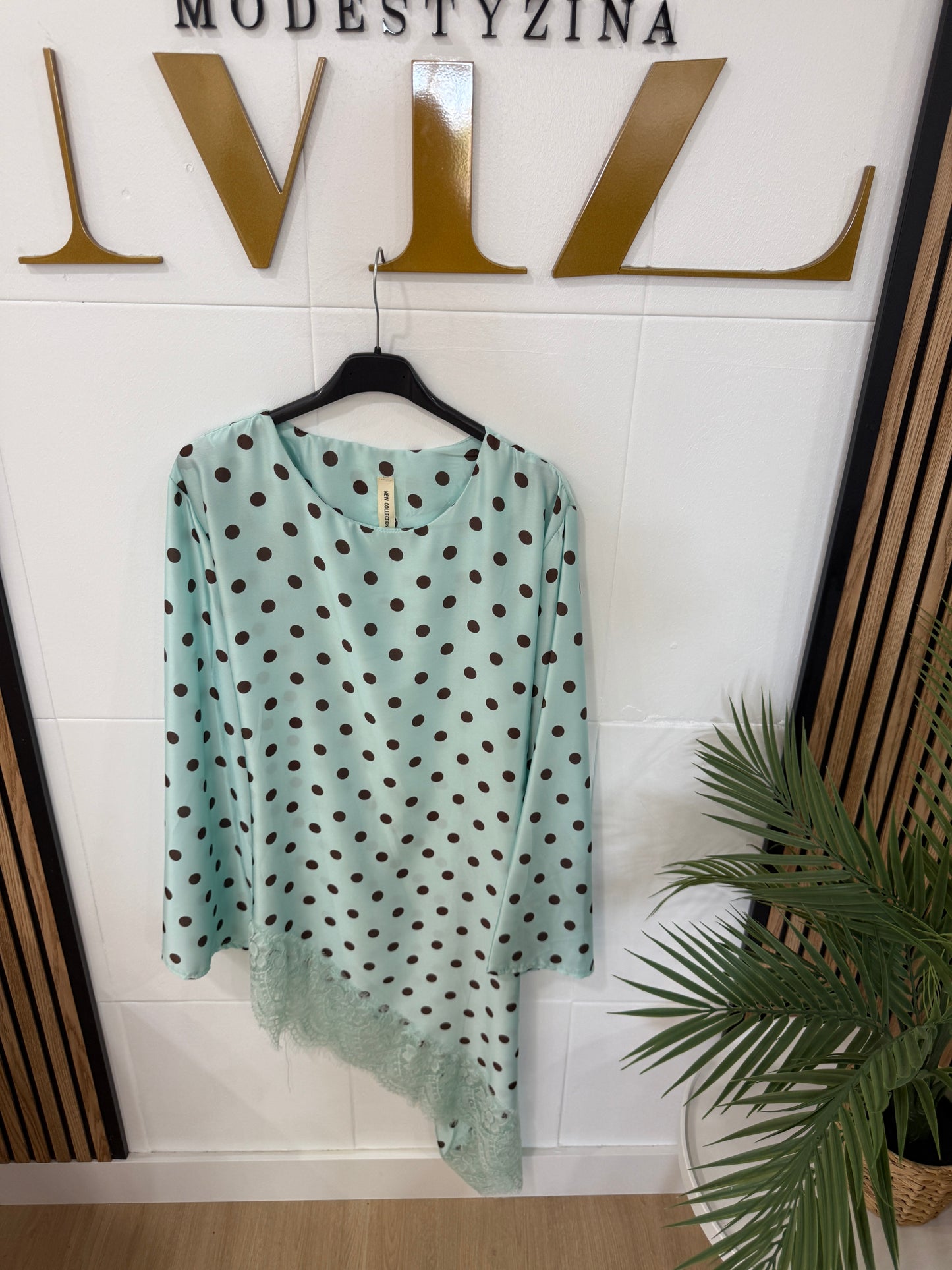 BLUSA ENCAJE LUNARES