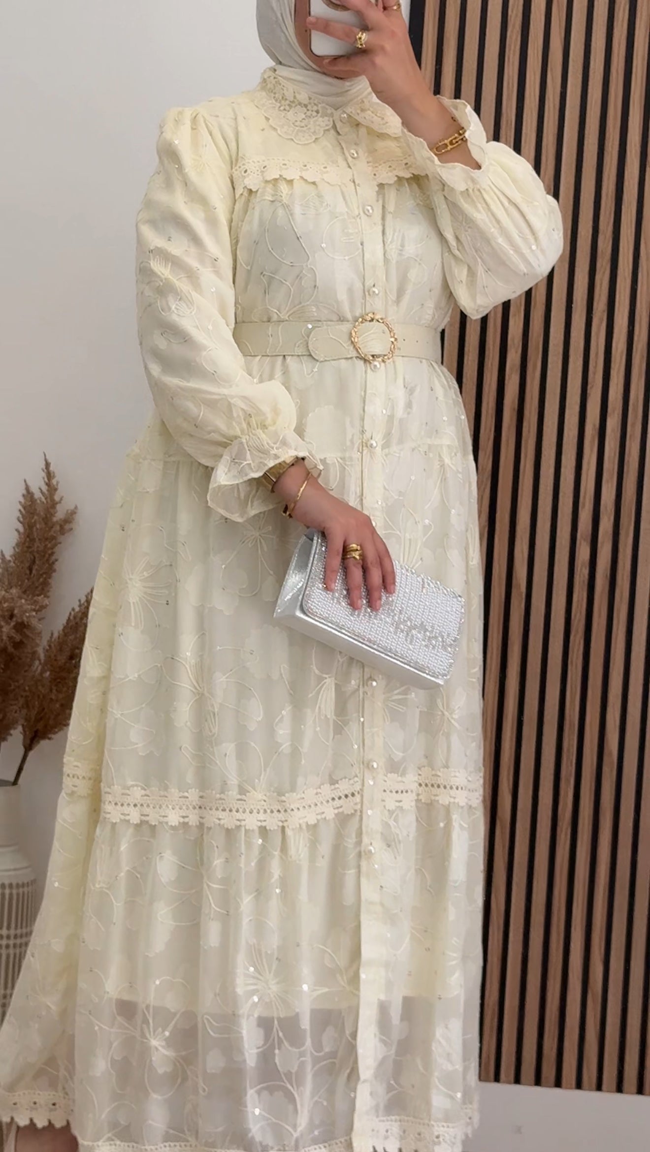 VESTIDO REINA