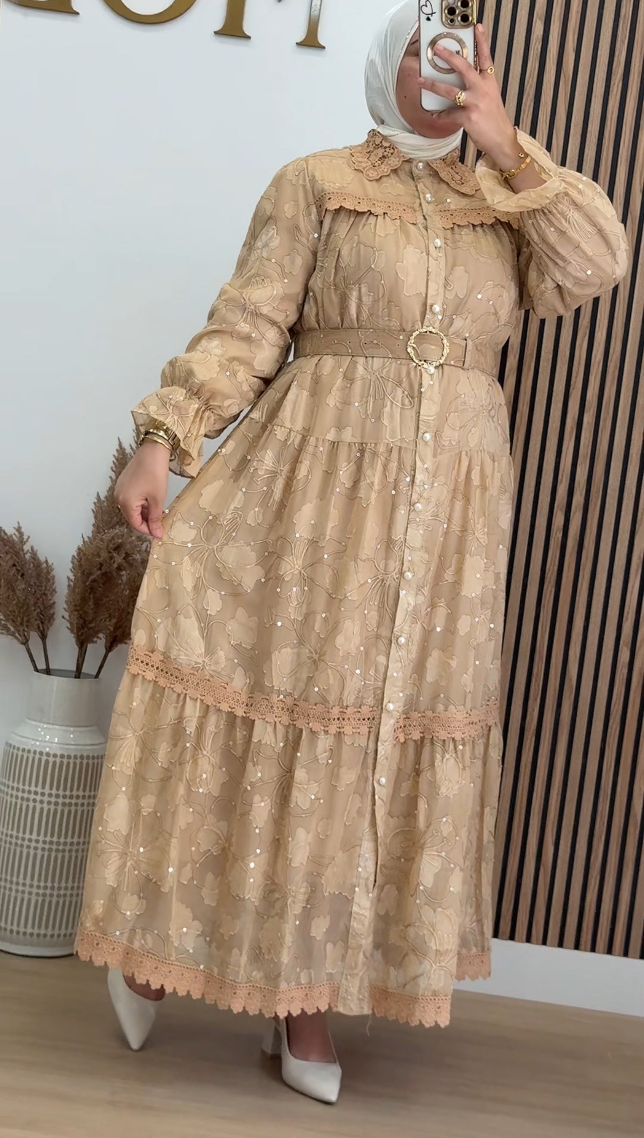 VESTIDO REINA