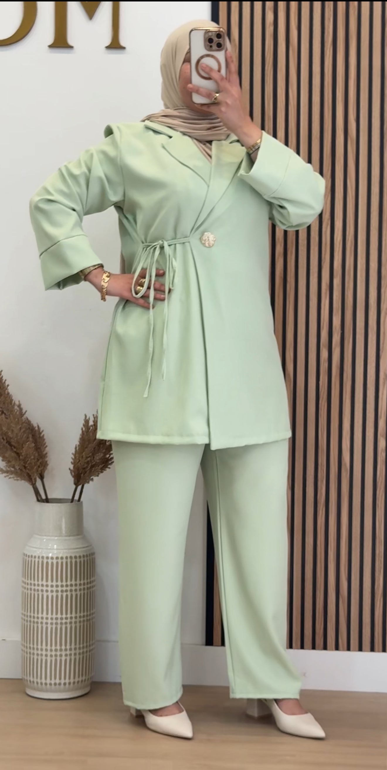 CONJUNTO KARIMA