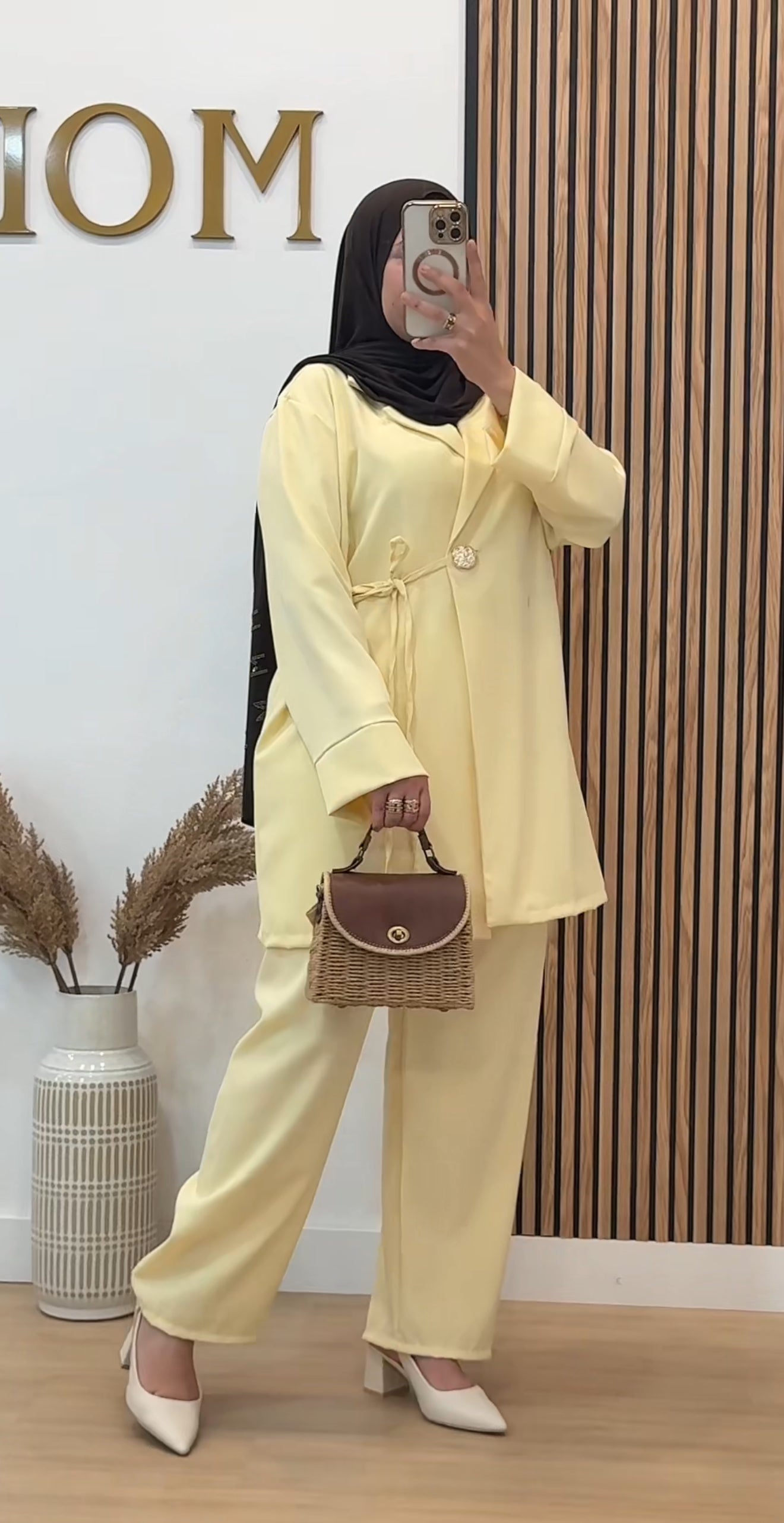 CONJUNTO KARIMA