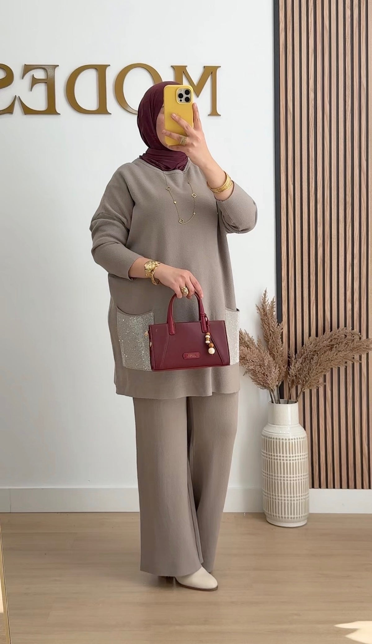 CONJUNTO GHALYA