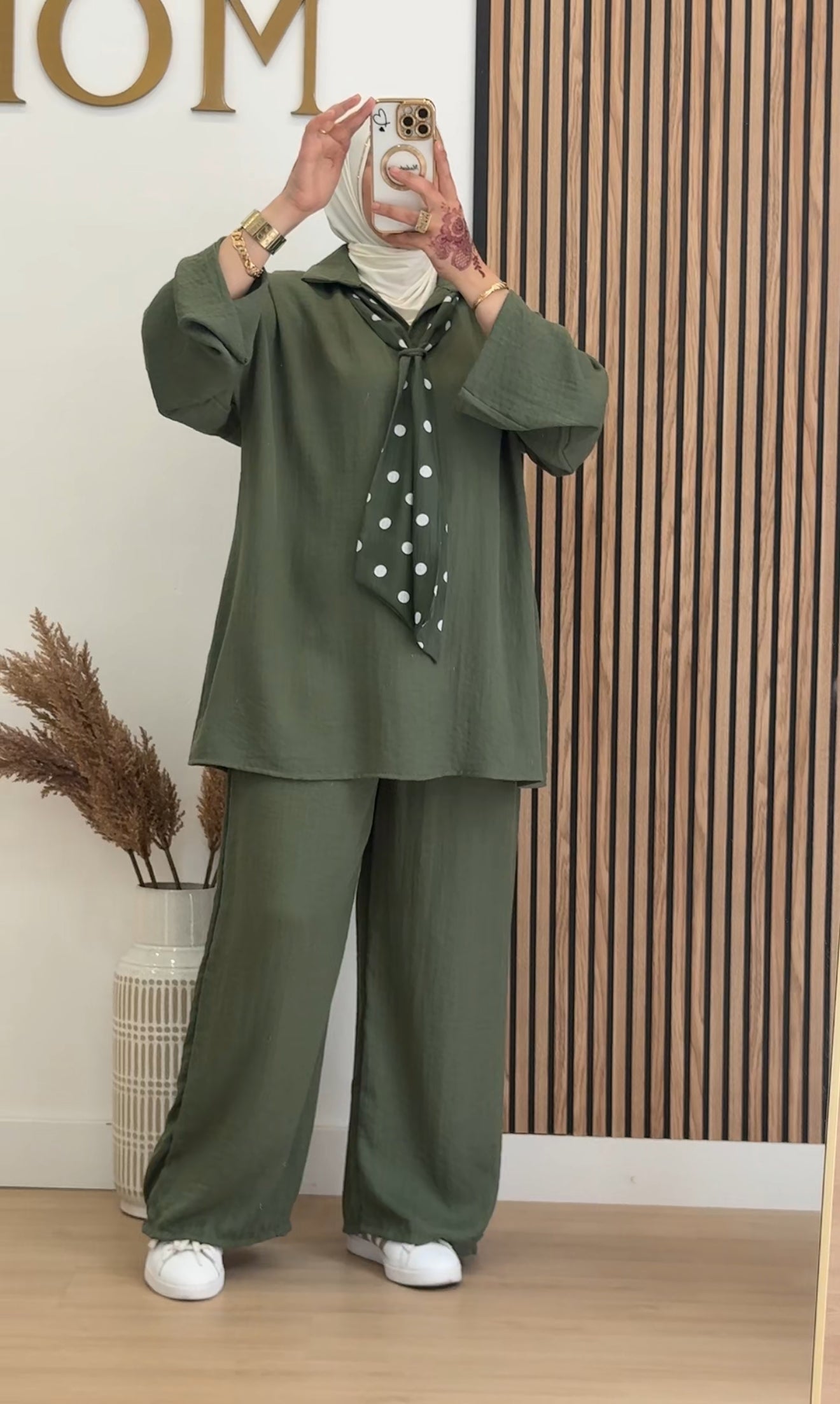 CONJUNTO KHAWLA