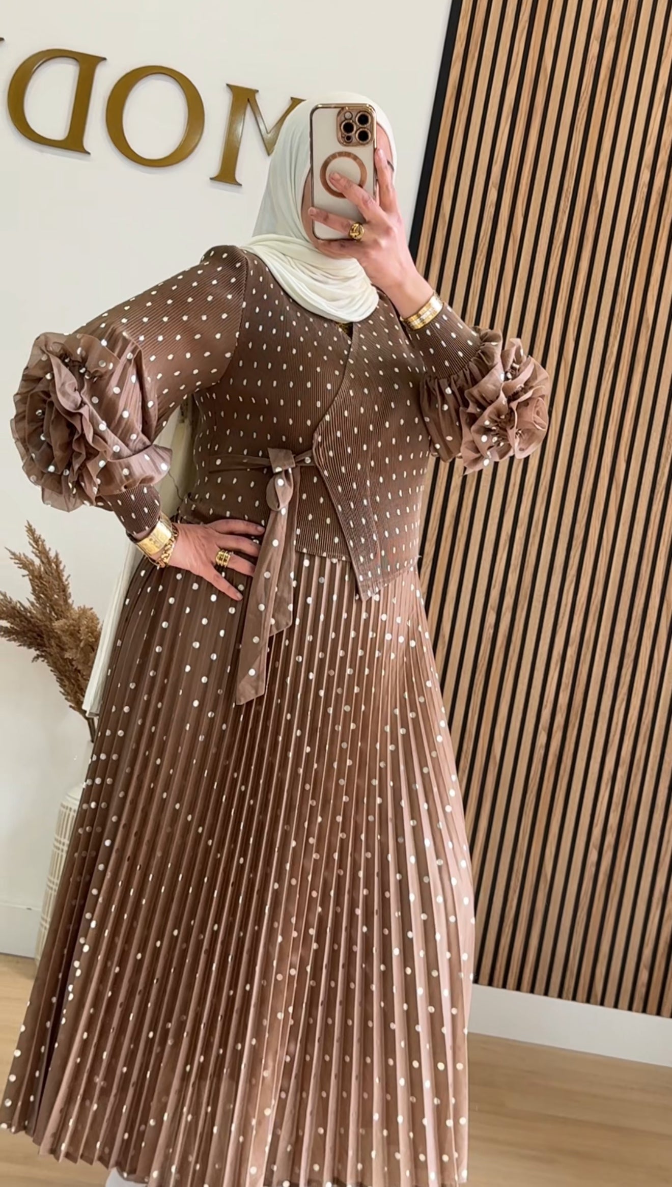 VESTIDO LUNARES